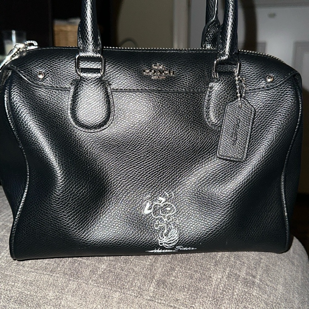 Coach Snoopy barrel purse 🖤
